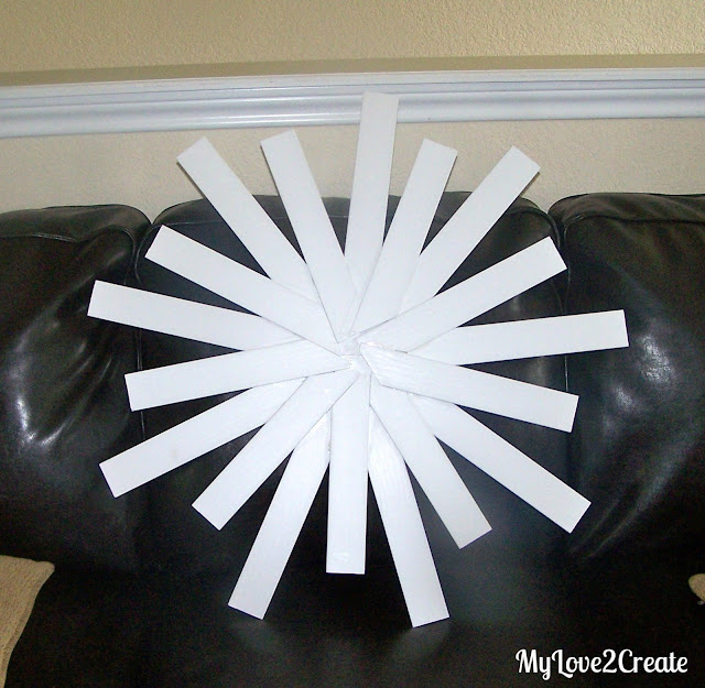 How to make a sunburst mirror from old blinds, MyLove2Create