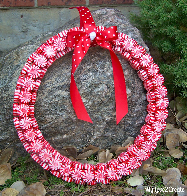 Easy DIY Peppermint Wreath, tutorial at MyLove2Create