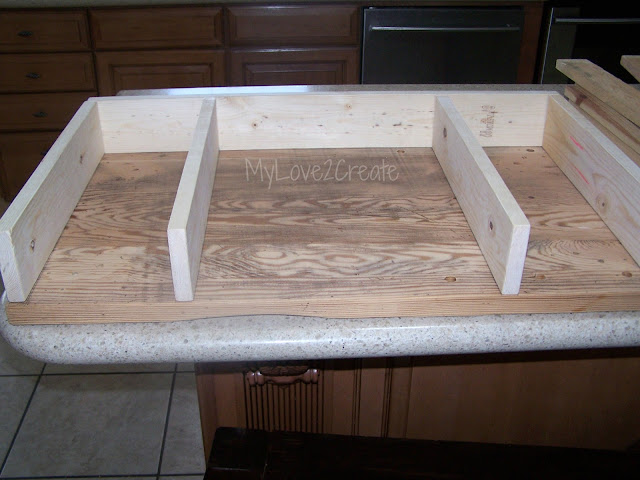 MyLove2Create, I turned an end table into a desk!