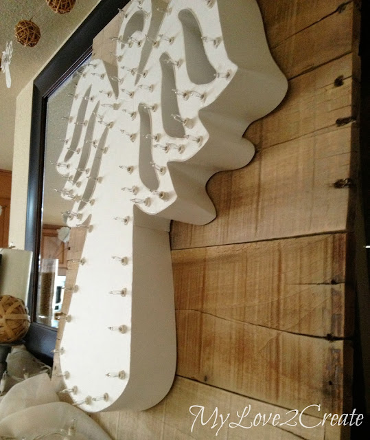 MyLove2Create, White and Natural Christmas Mantle