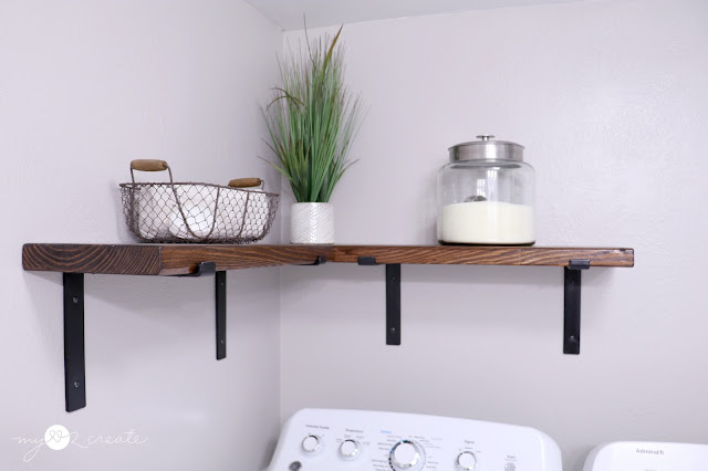 easy shelves with shelf brackets from Crates and Pallet